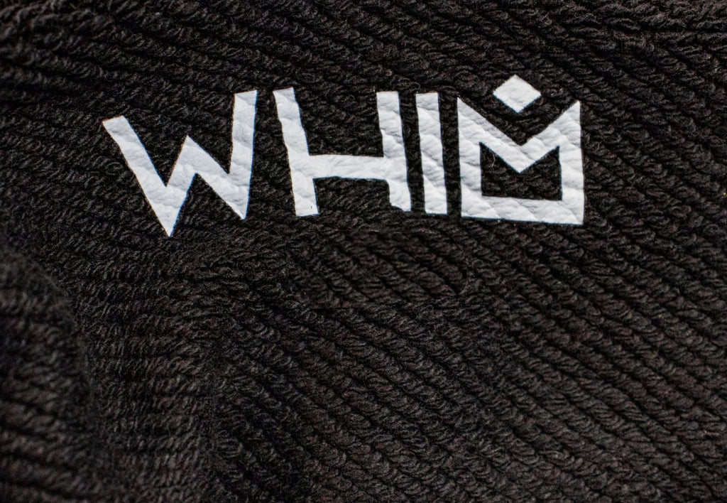 Stampa del marchio e taglia in dtf interno del collo